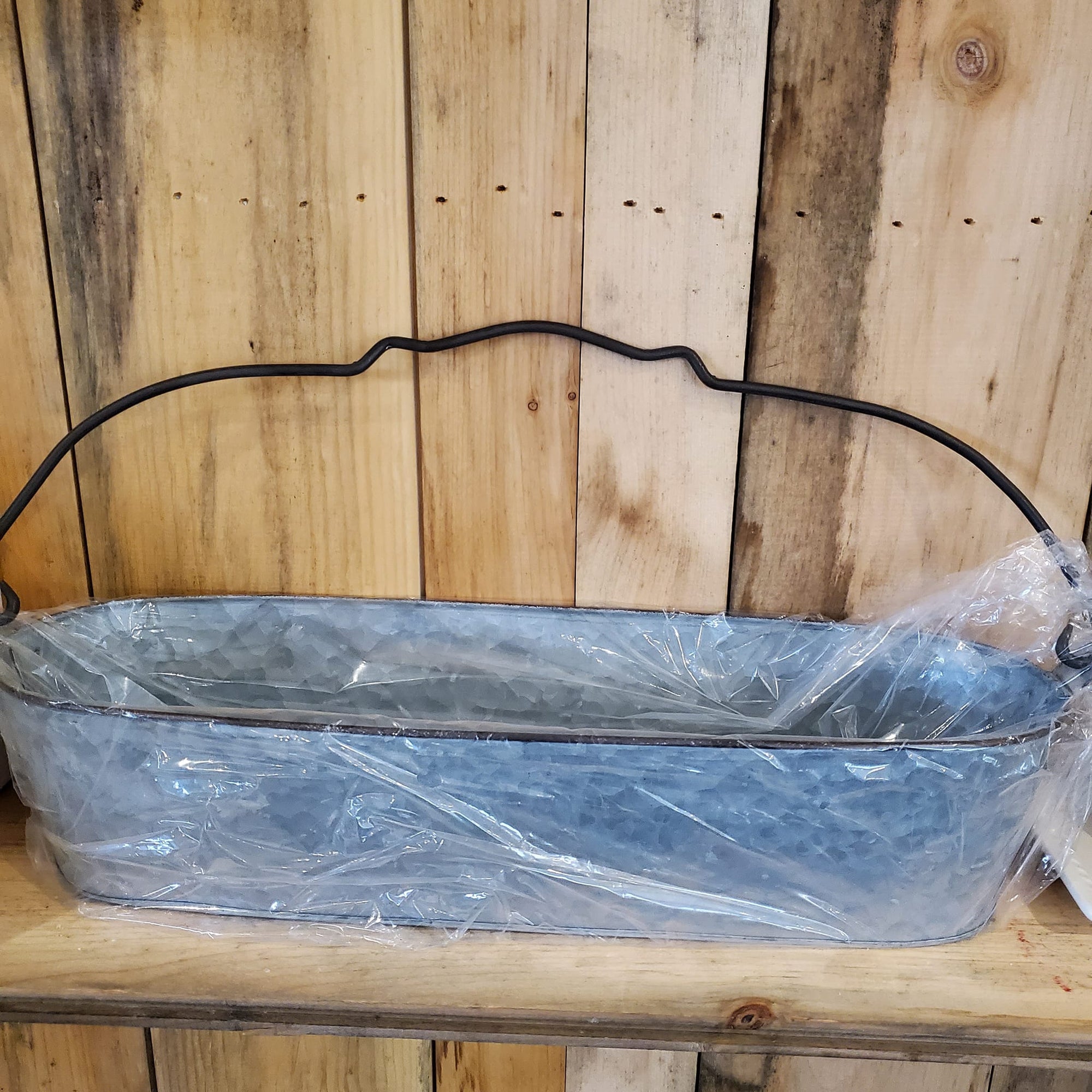 Galvanized trough with handle